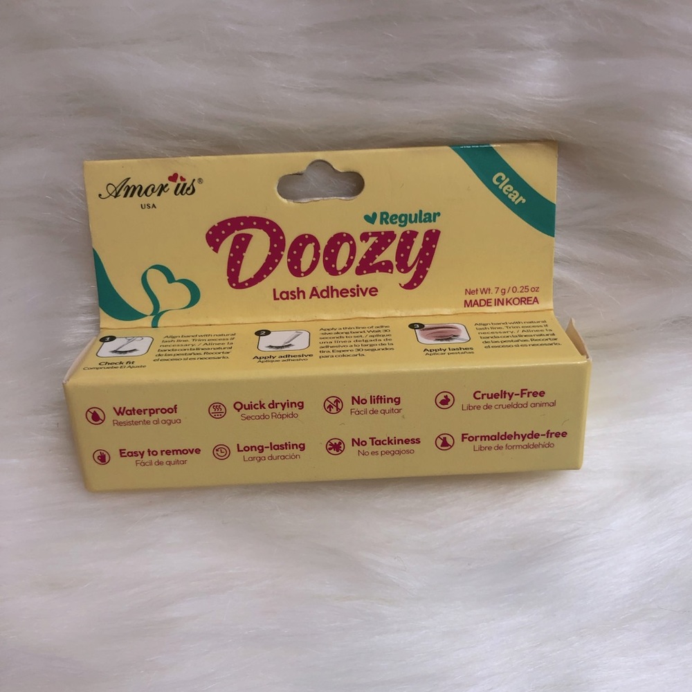Doozy lash adhesive